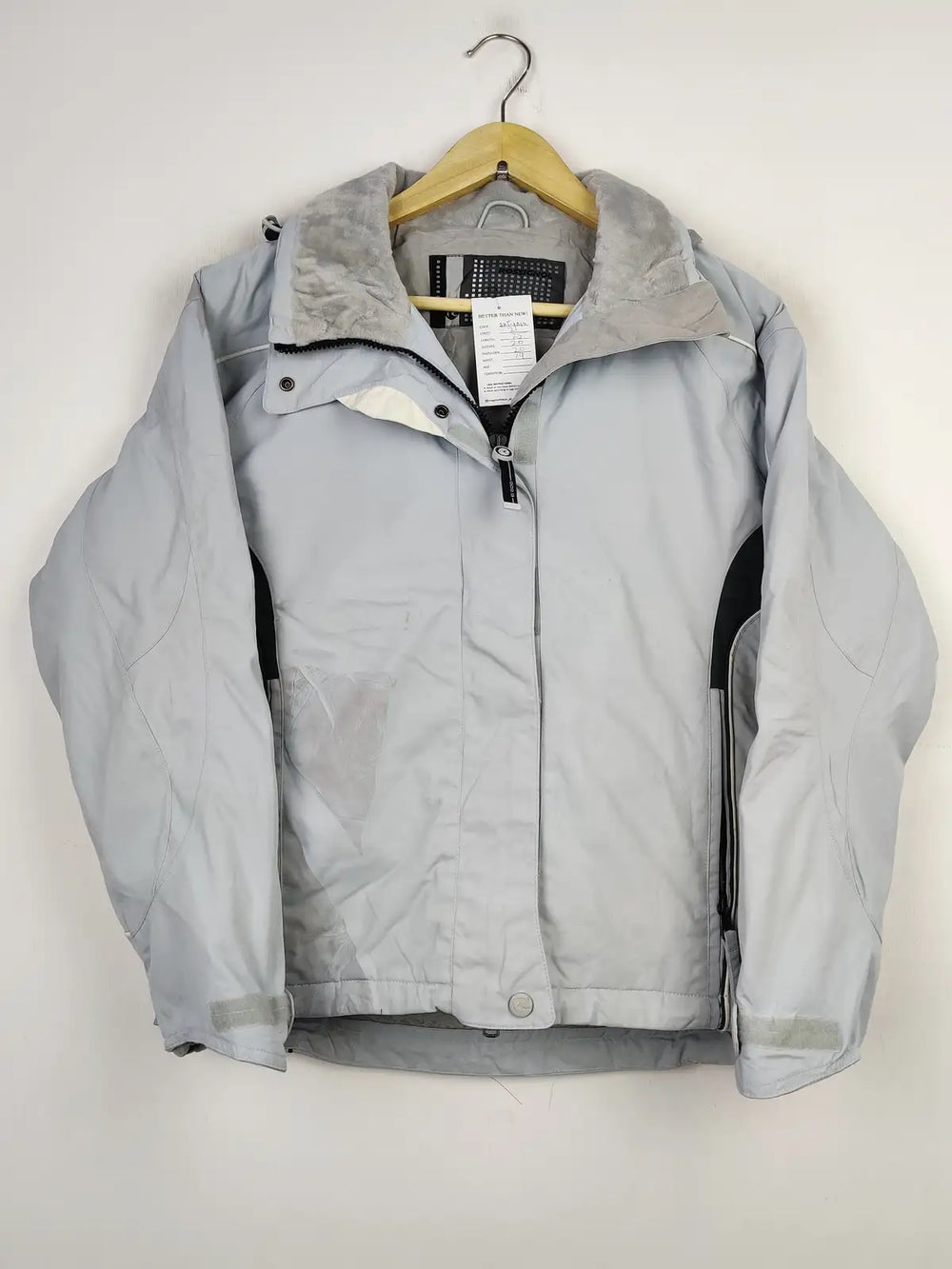 Buy online pre-used pre-loved 100% authentic & Original branded Rossignol (JKT-1012) available in Pakistan. Top international brands avilable.