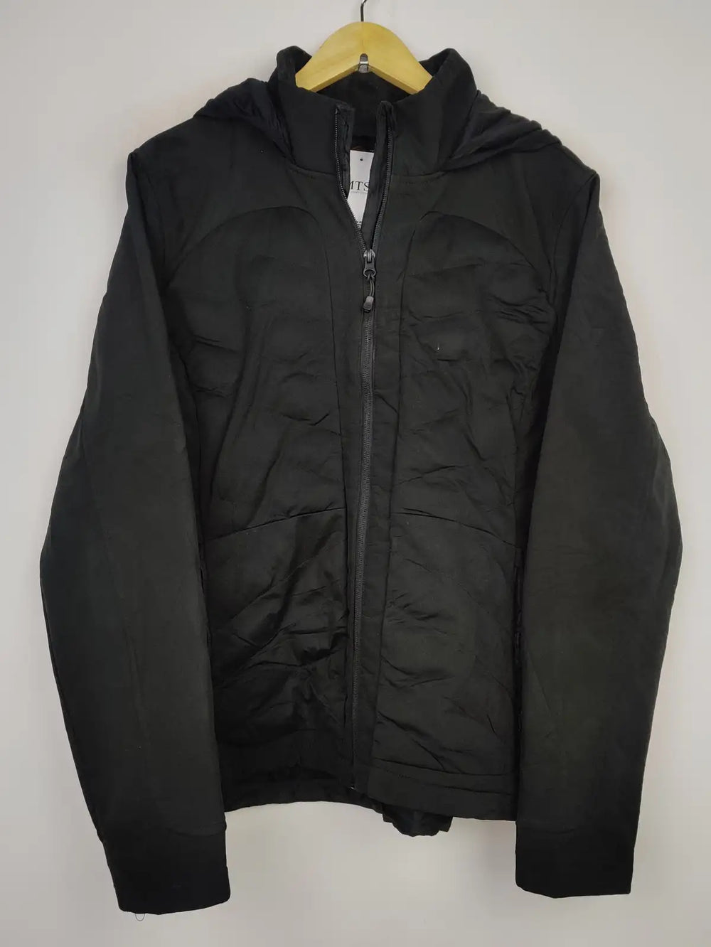 Buy online pre-used pre-loved 100% authentic & Original branded Zakti (JKT-1028) available in Pakistan. Top international brands avilable.