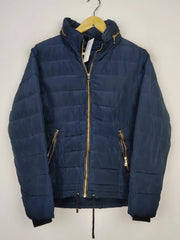 Buy online pre-used pre-loved 100% authentic & Original branded Dorothy Perkins (JKT-1038) available in Pakistan. Top international brands avilable.