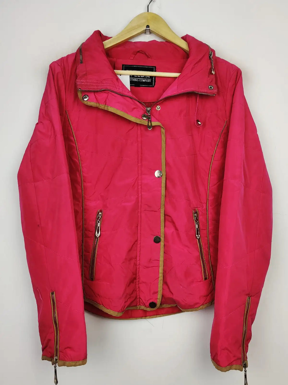 Buy online pre-used pre-loved 100% authentic & Original branded Speed.A (JKT-1043) available in Pakistan. Top international brands avilable.