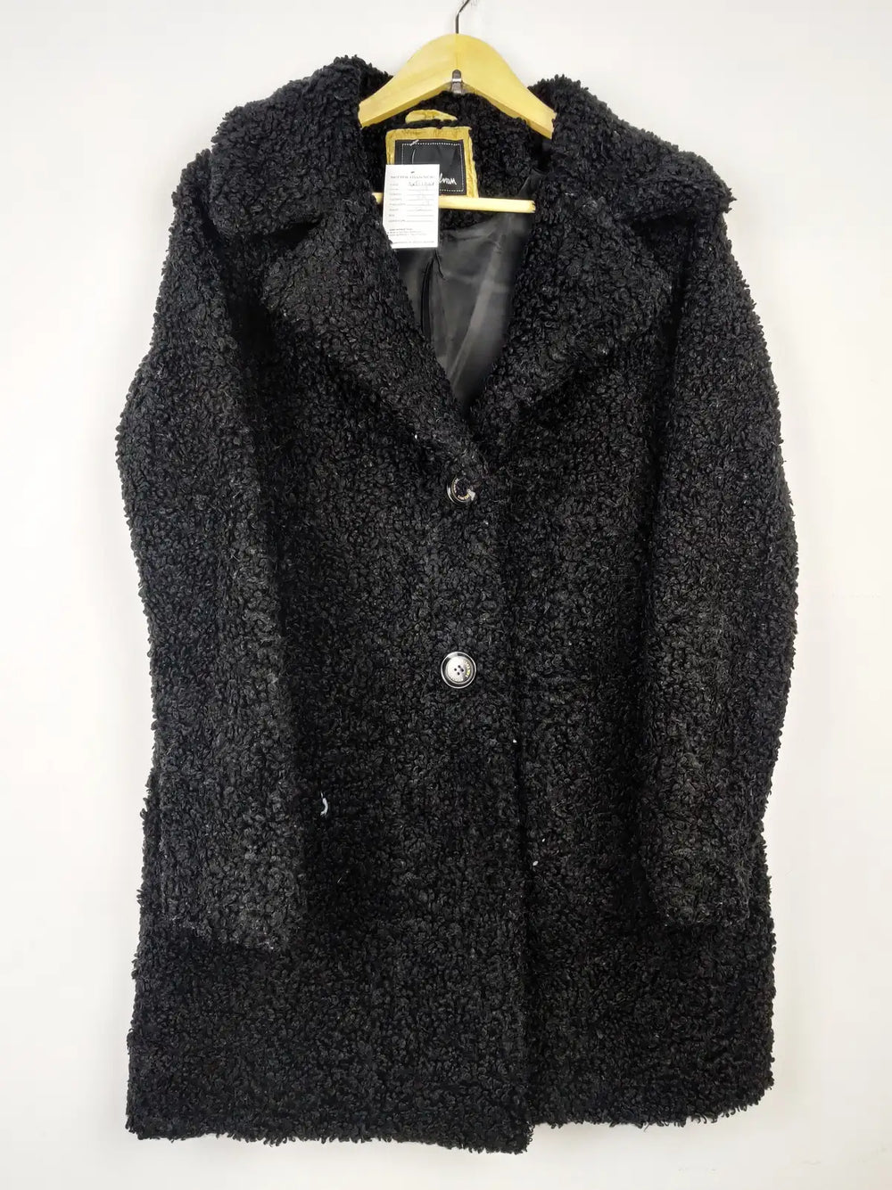 Buy online pre-used pre-loved 100% authentic & Original branded Sam Ebelman (JKT-1069) available in Pakistan. Top international brands avilable.