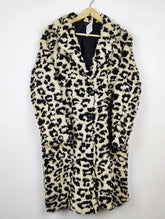 Buy online pre-used pre-loved 100% authentic & Original branded Tobi (JKT-1071) available in Pakistan. Top international brands avilable.