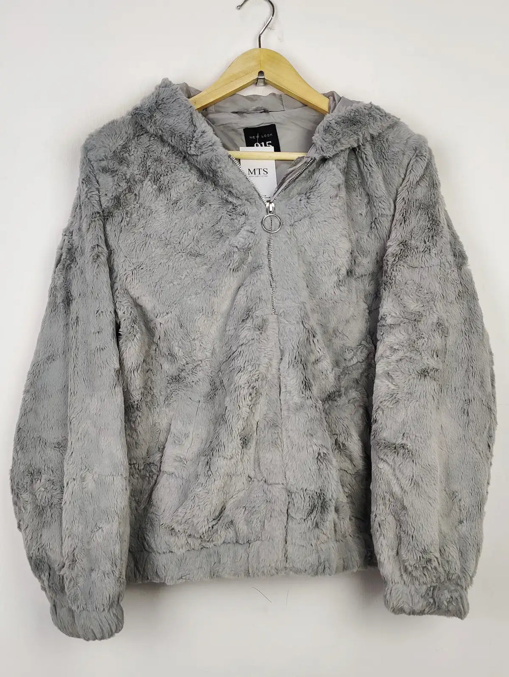 Buy online pre-used pre-loved 100% authentic & Original branded New Look (JKT-1075) available in Pakistan. Top international brands avilable.