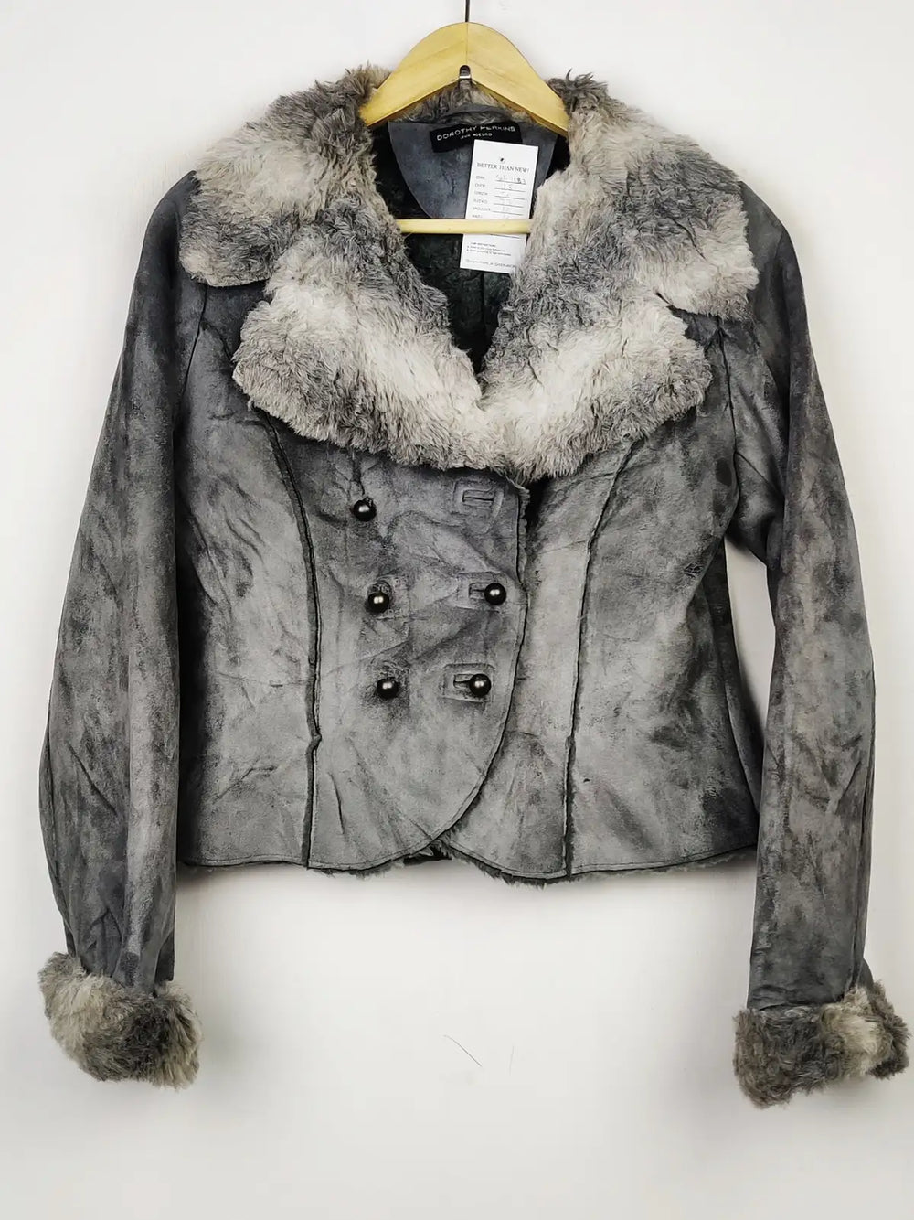 Buy online pre-used pre-loved 100% authentic & Original branded Dorothy Perkins (JKT-1083) available in Pakistan. Top international brands avilable.