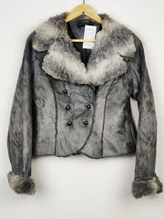 Buy online pre-used pre-loved 100% authentic & Original branded Dorothy Perkins (JKT-1083) available in Pakistan. Top international brands avilable.