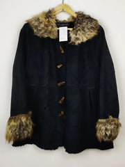 Buy online pre-used pre-loved 100% authentic & Original branded Centigrade (JKT-1108) available in Pakistan. Top international brands avilable.