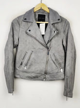 Buy online pre-used pre-loved 100% authentic & Original branded New Look (JKT-1121) available in Pakistan. Top international brands avilable.