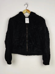 Buy online pre-used pre-loved 100% authentic & Original branded Pull&Bear (JKT-1265) available in Pakistan. Top international brands avilable.