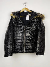 Buy online pre-used pre-loved 100% authentic & Original branded Cameo Rose (JKT-1282) available in Pakistan. Top international brands avilable.