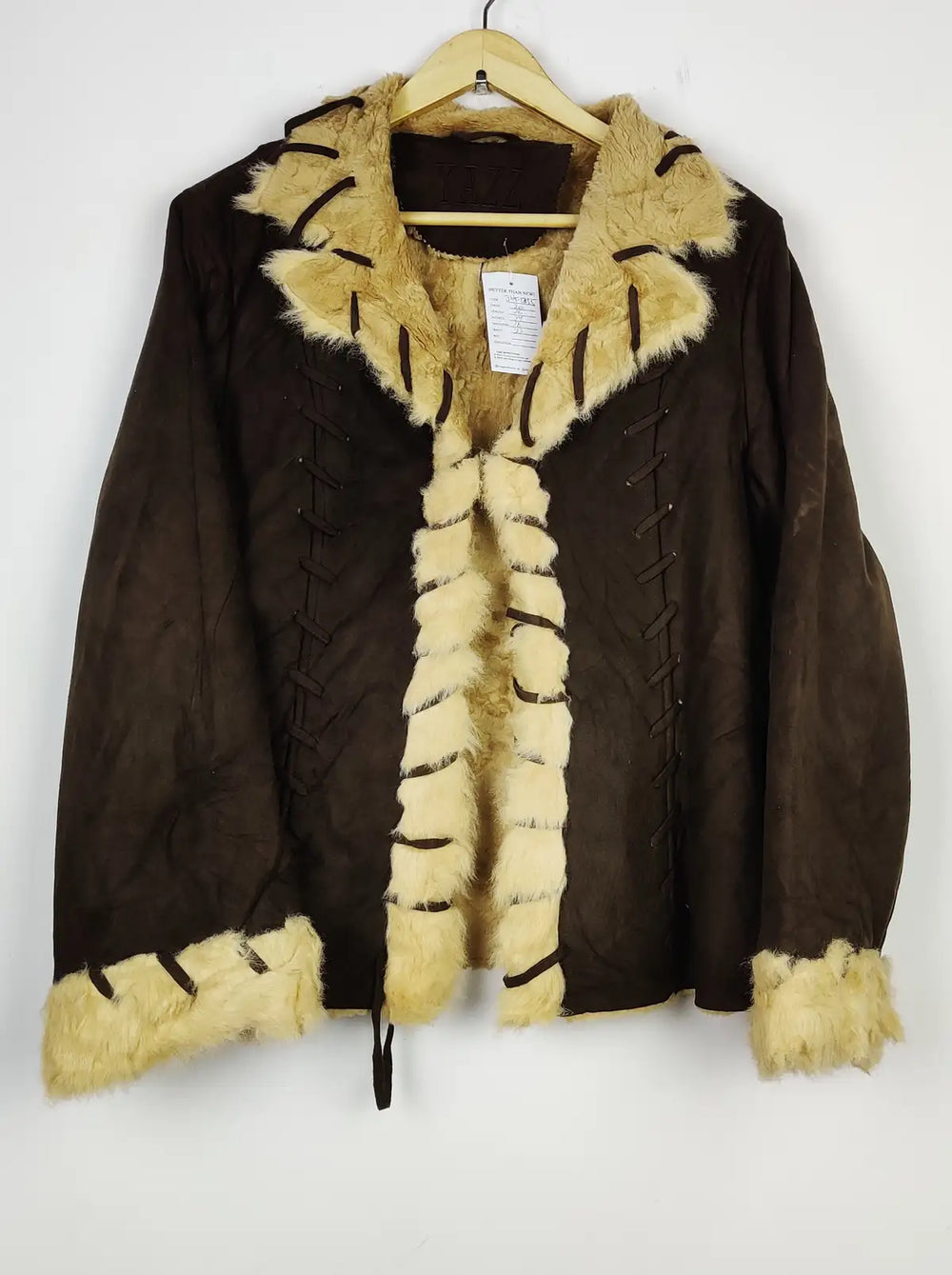 Buy online pre-used pre-loved 100% authentic & Original branded Yazz (JKT-1355) available in Pakistan. Top international brands avilable.