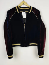 Buy online pre-used pre-loved 100% authentic & Original branded Maryley (JKT-1364) available in Pakistan. Top international brands avilable.