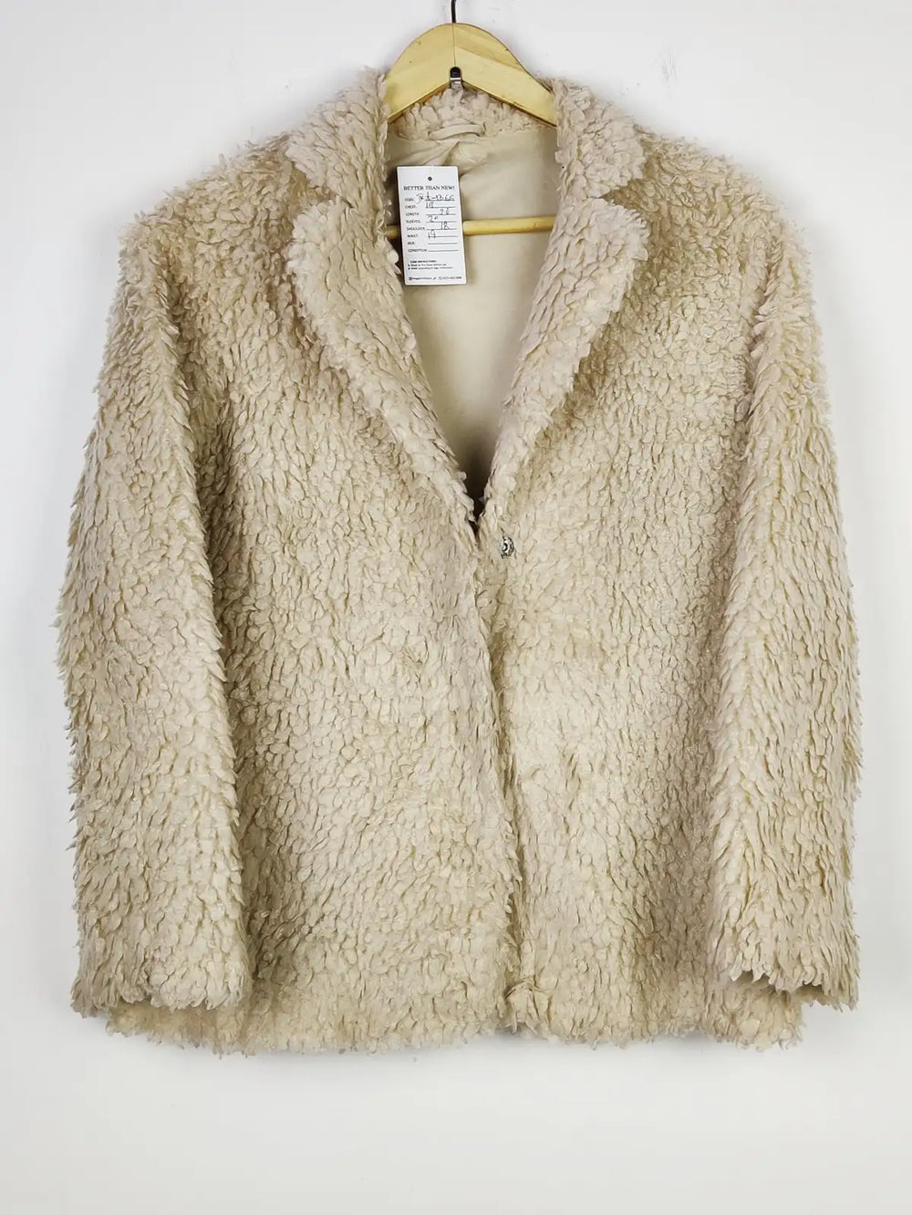Buy online pre-used pre-loved 100% authentic & Original branded F&F (JKT-1366) available in Pakistan. Top international brands avilable.