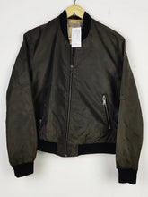 Buy online pre-used pre-loved 100% authentic & Original branded Zara (JKT-1445) available in Pakistan. Top international brands avilable.