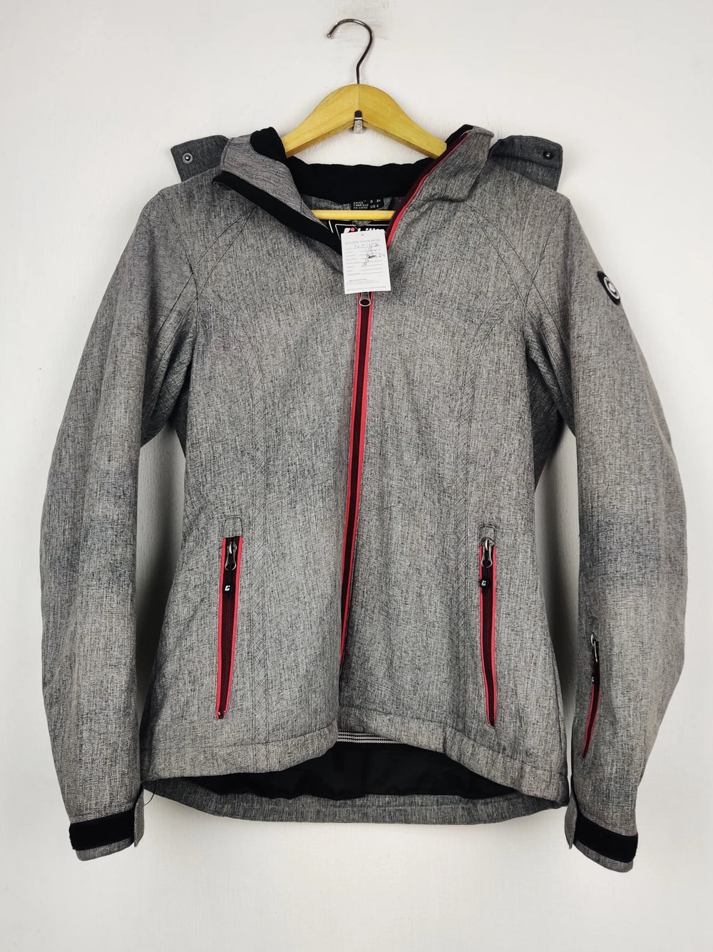 Buy online pre-used pre-loved 100% authentic & Original branded Killetc (JKT-1526) available in Pakistan. Top international brands avilable.