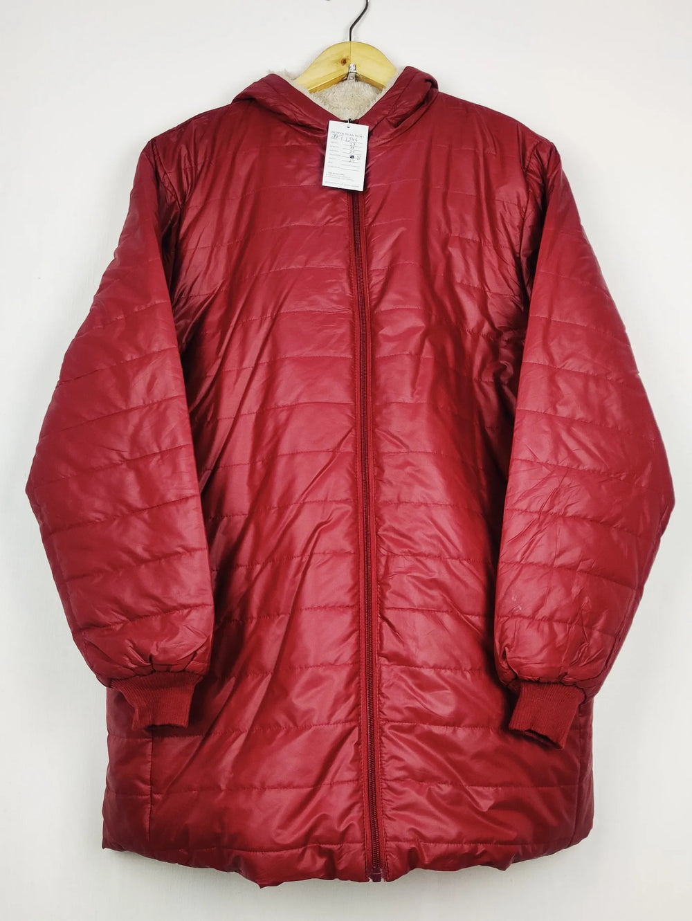 Buy online pre-used pre-loved 100% authentic & Original branded Unknown Brand (JKT-1546) available in Pakistan. Top international brands avilable.