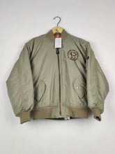 Buy online pre-used pre-loved 100% authentic & Original branded Unknown Brand (JKT-1555) available in Pakistan. Top international brands avilable.