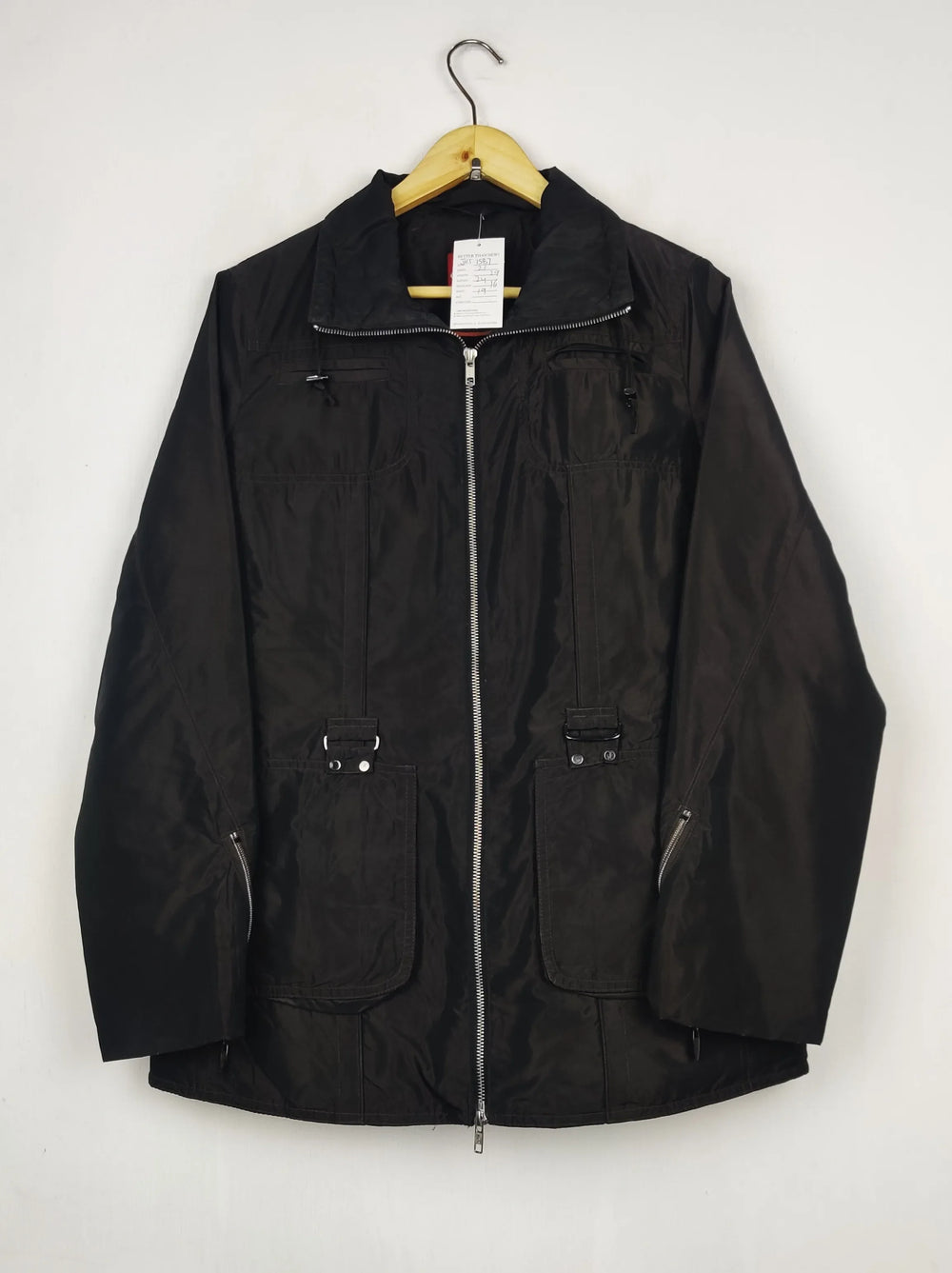 Buy online pre-used pre-loved 100% authentic & Original branded Olsen (JKT-1587) available in Pakistan. Top international brands avilable.