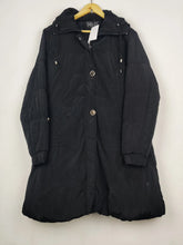 Buy online pre-used pre-loved 100% authentic & Original branded Saturme (JKT-1588) available in Pakistan. Top international brands avilable.
