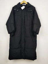 Buy online pre-used pre-loved 100% authentic & Original branded Dyg (JKT-1608) available in Pakistan. Top international brands avilable.