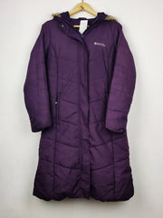 Buy online pre-used pre-loved 100% authentic & Original branded Mountain Warehouse (JKT-1615) available in Pakistan. Top international brands avilable.