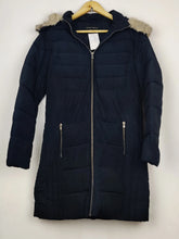 Buy online pre-used pre-loved 100% authentic & Original branded Dorothy Perkins (JKT-1621) available in Pakistan. Top international brands avilable.
