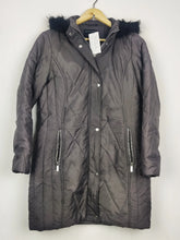Buy online pre-used pre-loved 100% authentic & Original branded Dorothy Perkins (JKT-1622) available in Pakistan. Top international brands avilable.