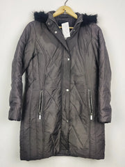 Buy online pre-used pre-loved 100% authentic & Original branded Dorothy Perkins (JKT-1622) available in Pakistan. Top international brands avilable.