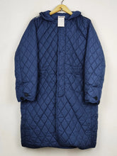 Buy online pre-used pre-loved 100% authentic & Original branded Unknown Brand (JKT-1640) available in Pakistan. Top international brands avilable.