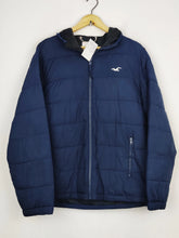 Buy online pre-used pre-loved 100% authentic & Original branded Hollister (JKT-1641) available in Pakistan. Top international brands avilable.