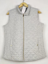 Buy online pre-used pre-loved 100% authentic & Original branded Bonmarche (JKT-1677) available in Pakistan. Top international brands avilable.