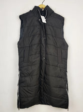 Buy online pre-used pre-loved 100% authentic & Original branded Unknown Brand (JKT-1698) available in Pakistan. Top international brands avilable.