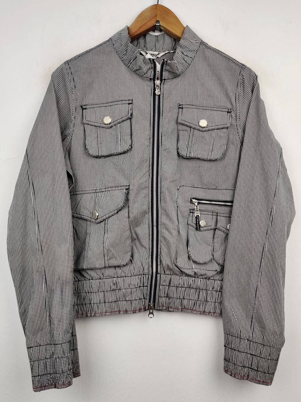 Buy online pre-used pre-loved 100% authentic & Original branded Mc Gregor (JKT-529) available in Pakistan. Top international brands avilable.