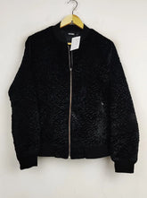 Buy online pre-used pre-loved 100% authentic & Original branded Missguided (JKT-590) available in Pakistan. Top international brands avilable.
