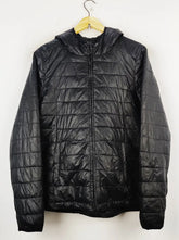 Buy online pre-used pre-loved 100% authentic & Original branded H&M (JKT-610) available in Pakistan. Top international brands avilable.