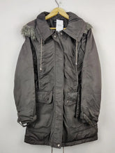 Buy online pre-used pre-loved 100% authentic & Original branded Warehouse (JKT-623) available in Pakistan. Top international brands avilable.