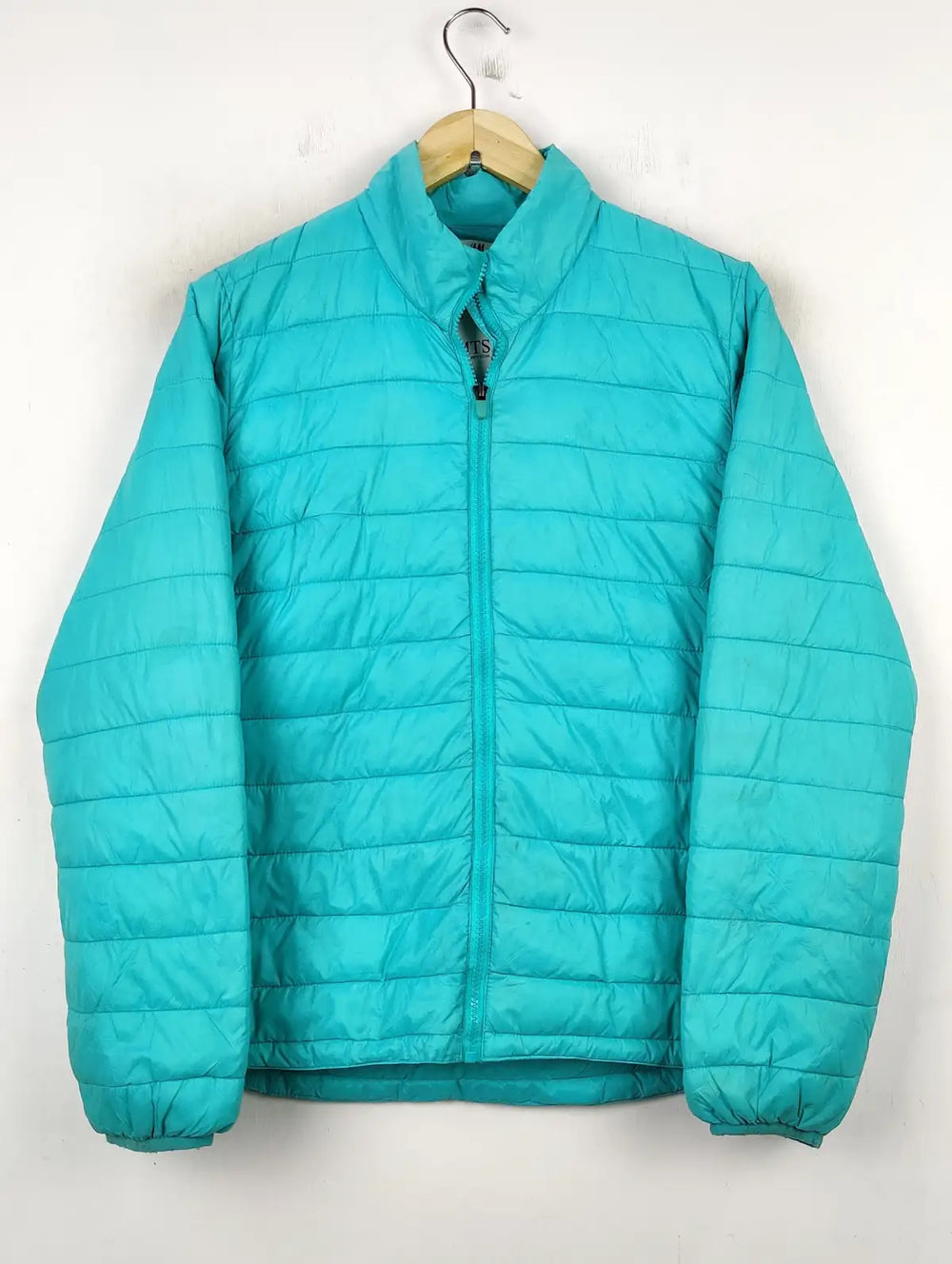 Buy online pre-used pre-loved 100% authentic & Original branded H&M (JKT-651) available in Pakistan. Top international brands avilable.