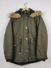 Buy online pre-used pre-loved 100% authentic & Original branded Primark (JKT-653) available in Pakistan. Top international brands avilable.