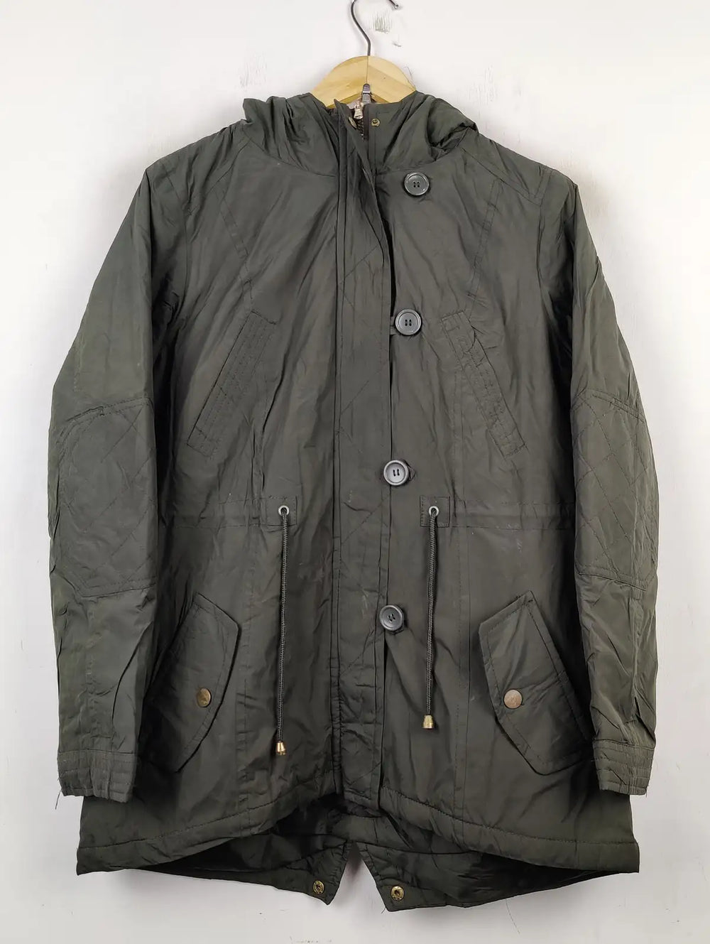 Buy online pre-used pre-loved 100% authentic & Original branded Atmosphere (JKT-685) available in Pakistan. Top international brands avilable.