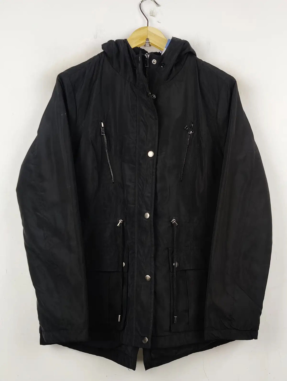 Buy online pre-used pre-loved 100% authentic & Original branded New Look (JKT-690) available in Pakistan. Top international brands avilable.