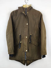 Buy online pre-used pre-loved 100% authentic & Original branded Destination (JKT-716) available in Pakistan. Top international brands avilable.