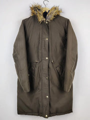 Buy online pre-used pre-loved 100% authentic & Original branded Unknown Brand (JKT-725) available in Pakistan. Top international brands avilable.