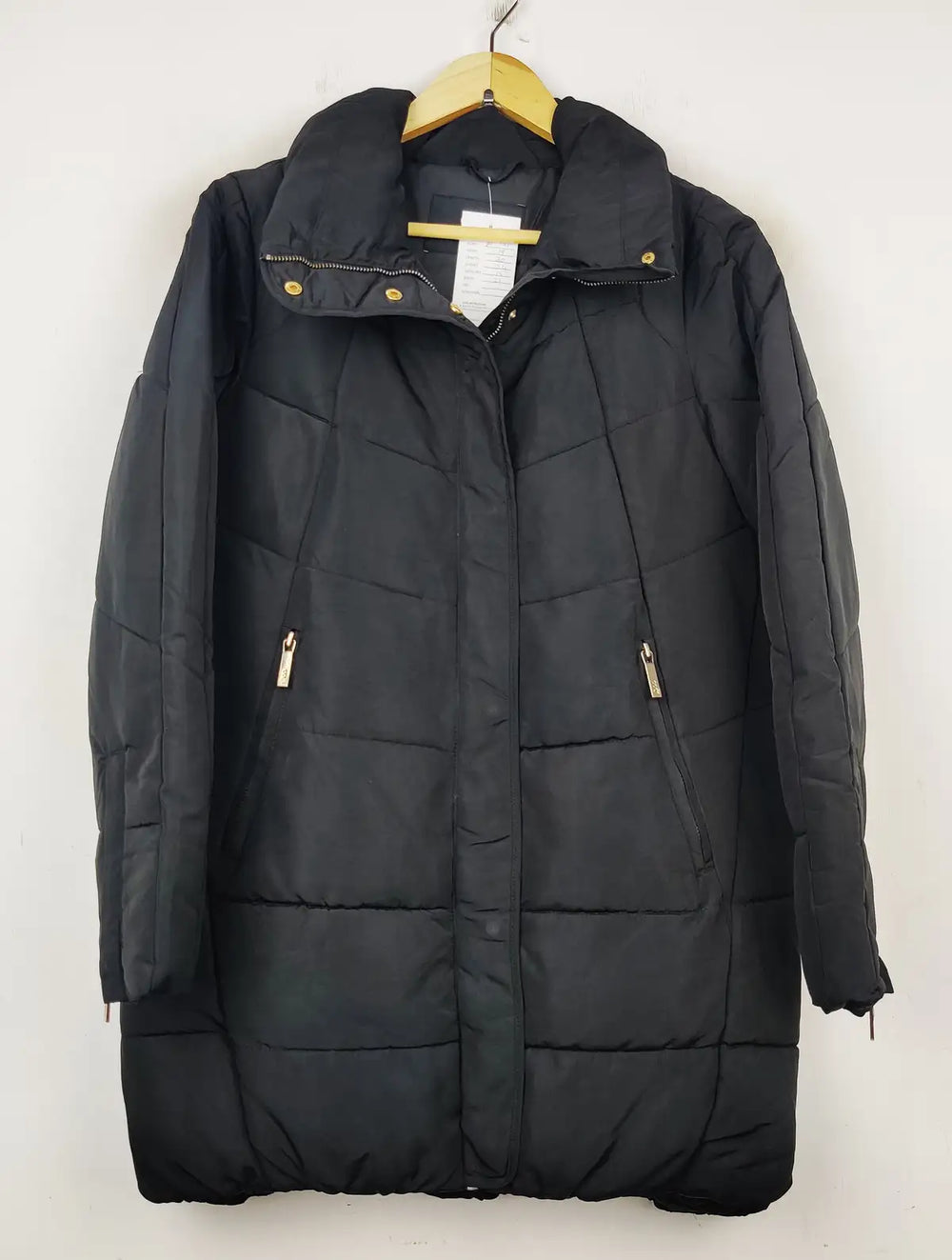 Buy online pre-used pre-loved 100% authentic & Original branded Oodji (JKT-747) available in Pakistan. Top international brands avilable.