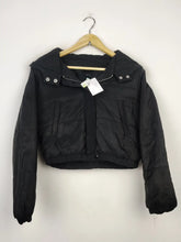 Buy online pre-used pre-loved 100% authentic & Original branded New Look (JKT-800) available in Pakistan. Top international brands avilable.