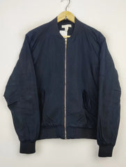 Buy online pre-used pre-loved 100% authentic & Original branded H&M (JKT-840) available in Pakistan. Top international brands avilable.