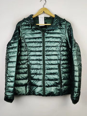 Buy online pre-used pre-loved 100% authentic & Original branded Tom Rose (JKT-888) available in Pakistan. Top international brands avilable.