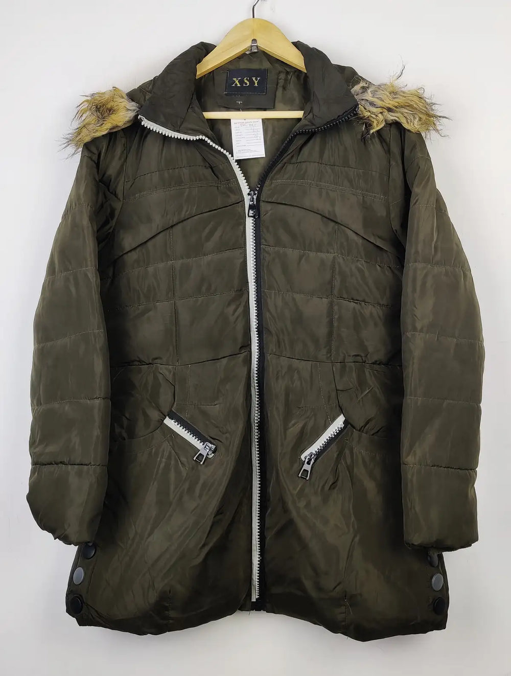 Buy online pre-used pre-loved 100% authentic & Original branded Xsy (JKT-893) available in Pakistan. Top international brands avilable.