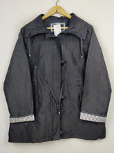 Buy online pre-used pre-loved 100% authentic & Original branded Per Una (JKT-903) available in Pakistan. Top international brands avilable.