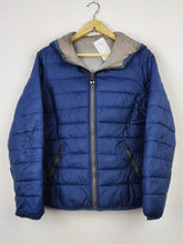 Buy online pre-used pre-loved 100% authentic & Original branded Unknown Brand (JKT-909) available in Pakistan. Top international brands avilable.