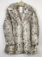 Buy online pre-used pre-loved 100% authentic & Original branded Peacocks (JKT-913) available in Pakistan. Top international brands avilable.