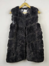 Buy online pre-used pre-loved 100% authentic & Original branded Map&Co (JKT-920) available in Pakistan. Top international brands avilable.